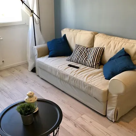 Azzuromare By Interhome *